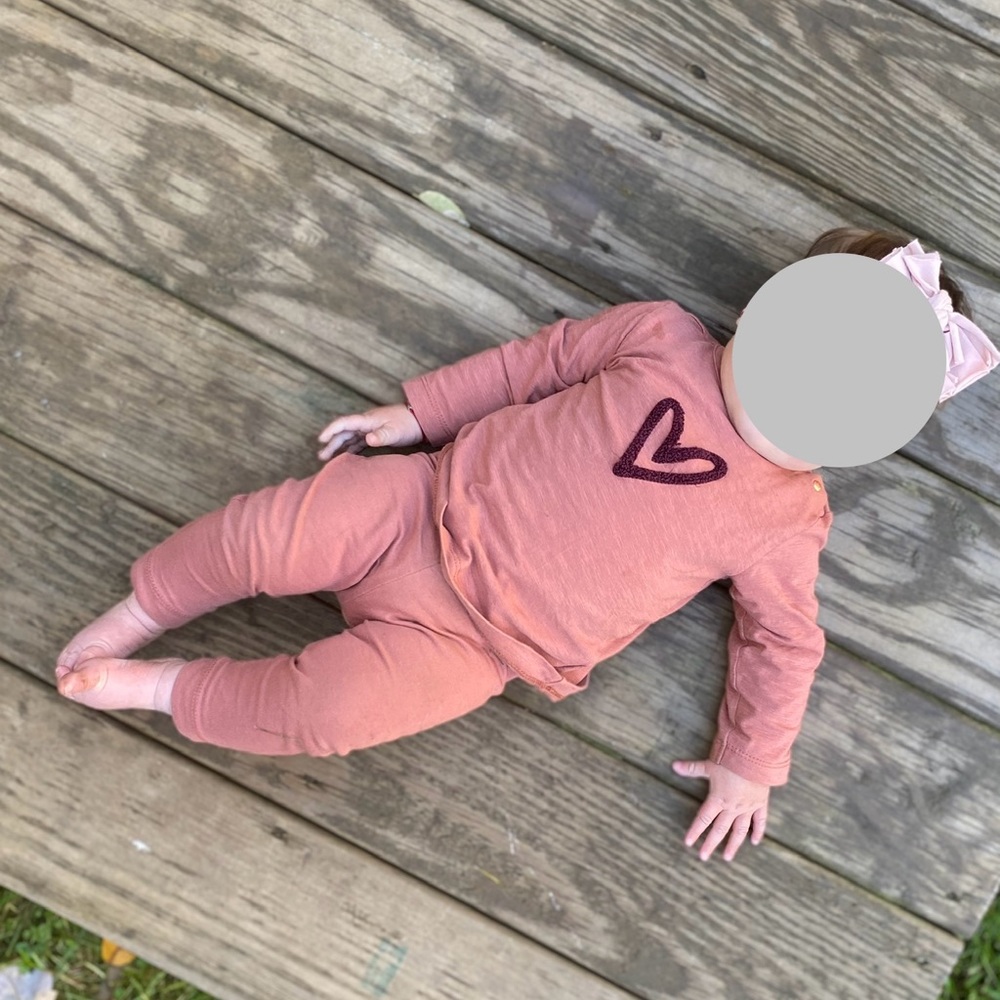 Baby Face adorable 2 piece baby set size 6m